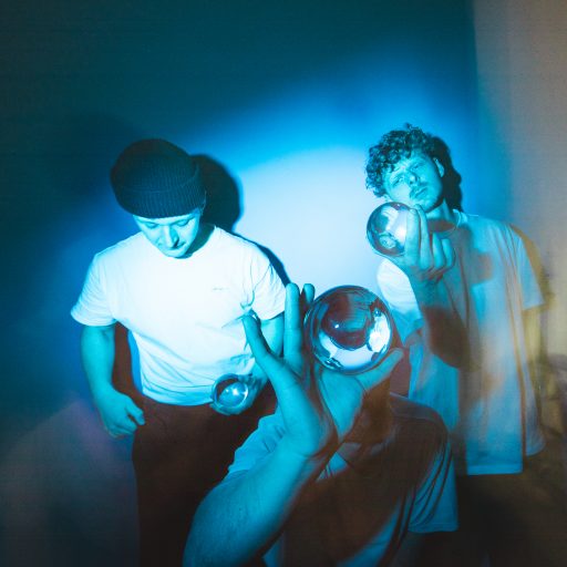 .multibeat x vAn – Monochrome
